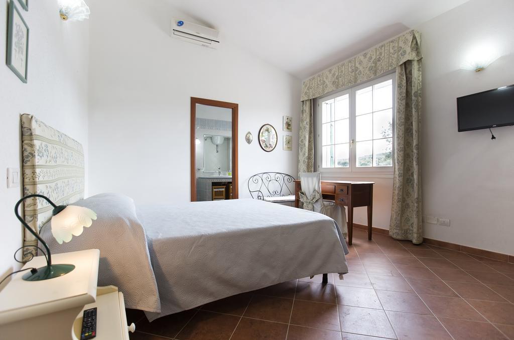 Putifigari Villa Raimonda מראה חיצוני תמונה